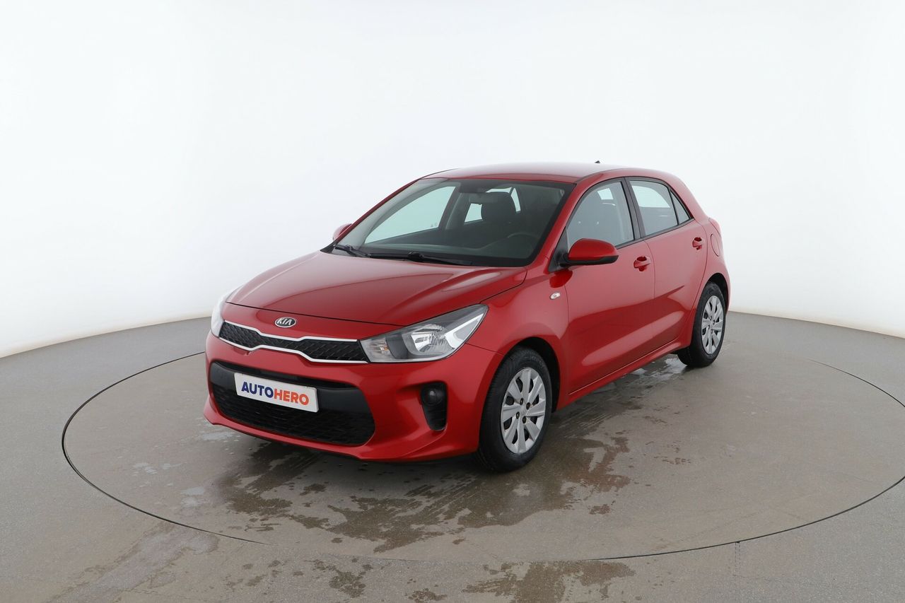 Depositos poliester  de segunda mano - kia rio 2017 /