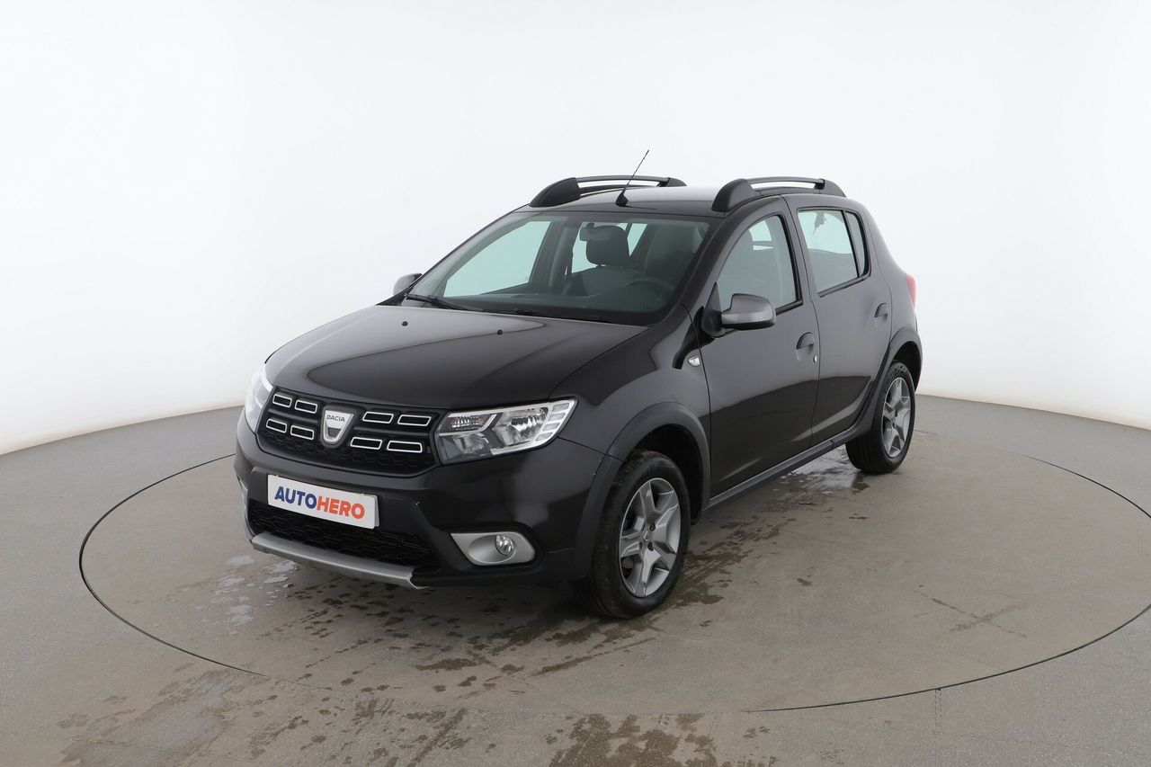 Dacia logan  de segunda mano - dacia sandero 2020 /