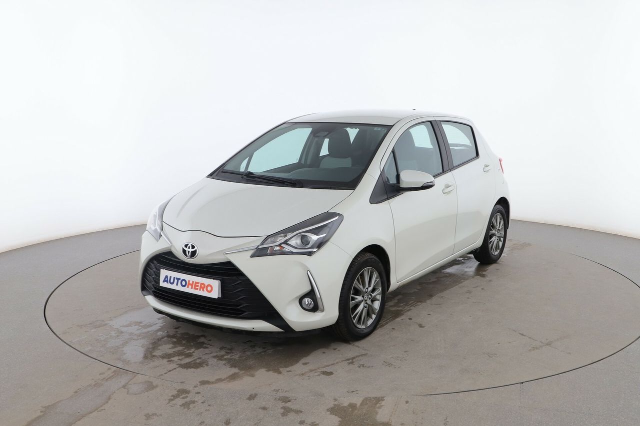 Toyota yaris con direccion asistida  de segunda mano - toyota yaris 2019 /