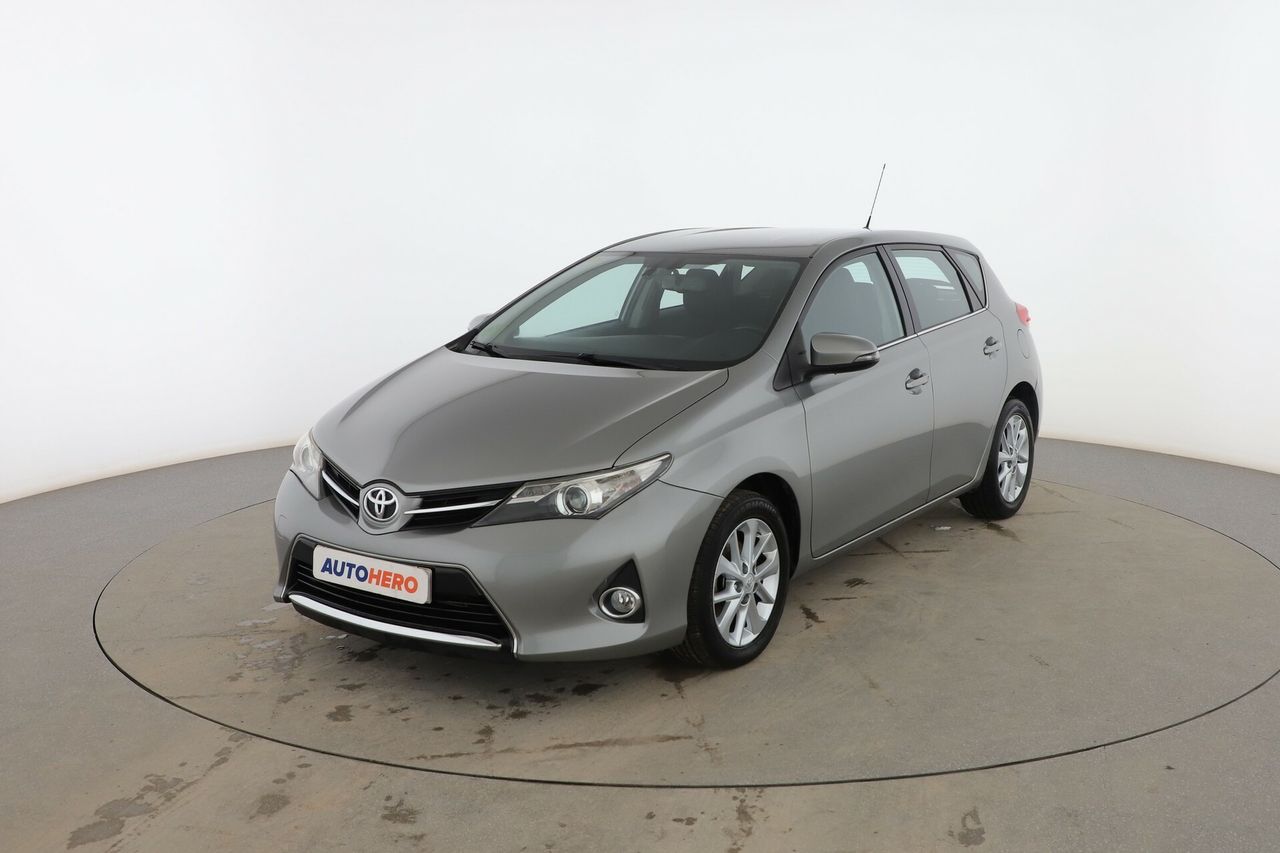 Foto toyota auris 2014 /
