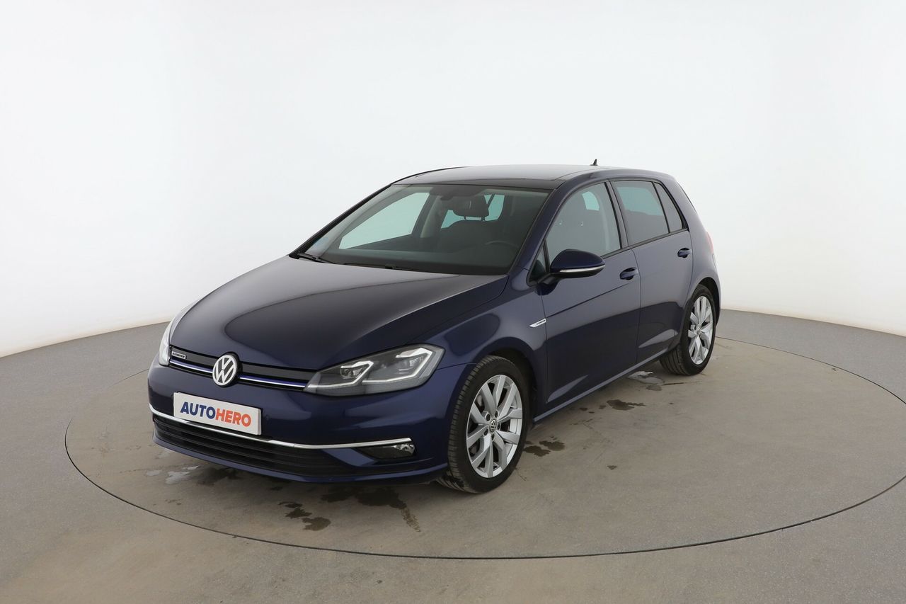 Altavoces en puerta trasera  de segunda mano - volkswagen golf 2019 /