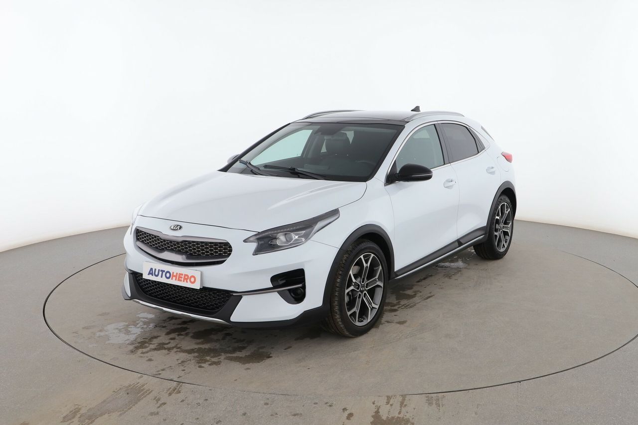 Corolla 2021 sistema hibrido  de segunda mano - kia xceed 2021 /