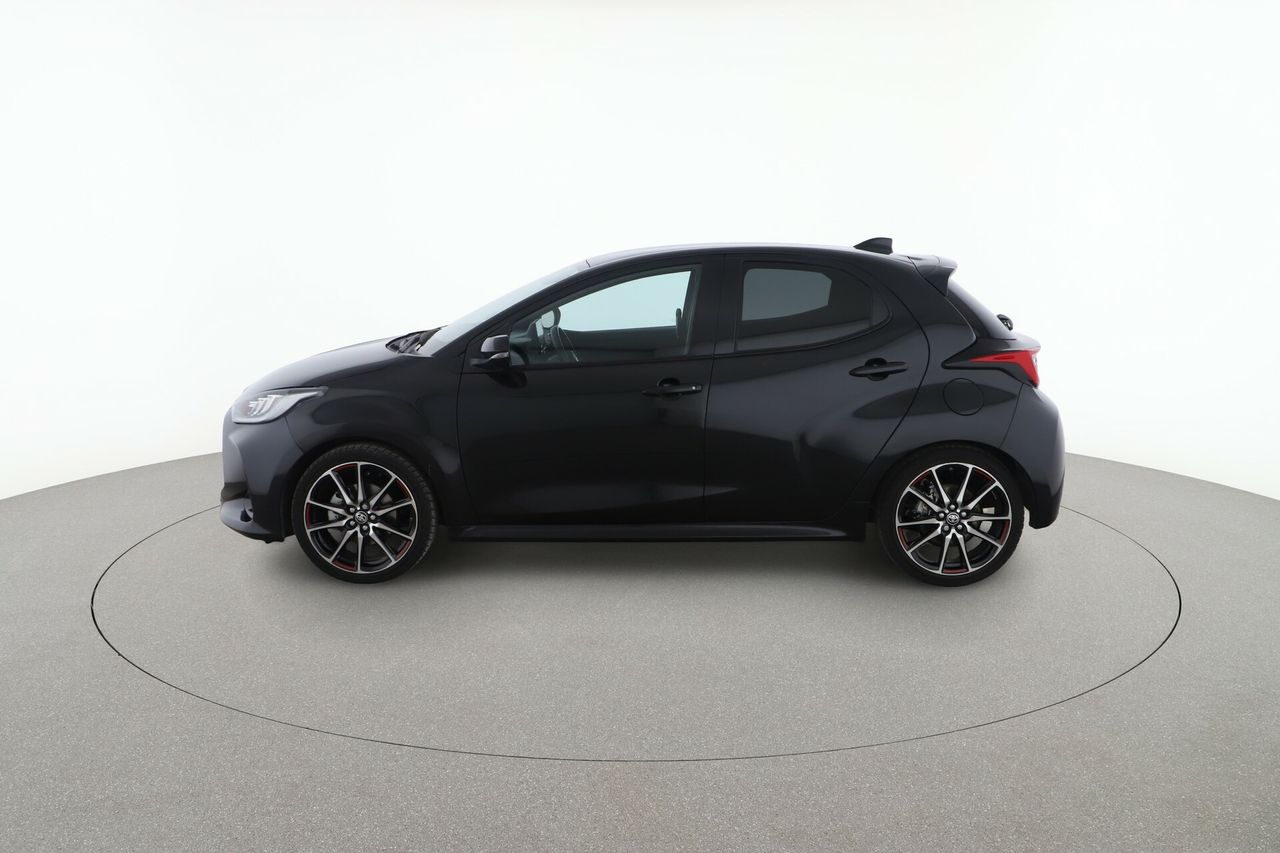 toyota yaris 2022 / foto grande (3)
