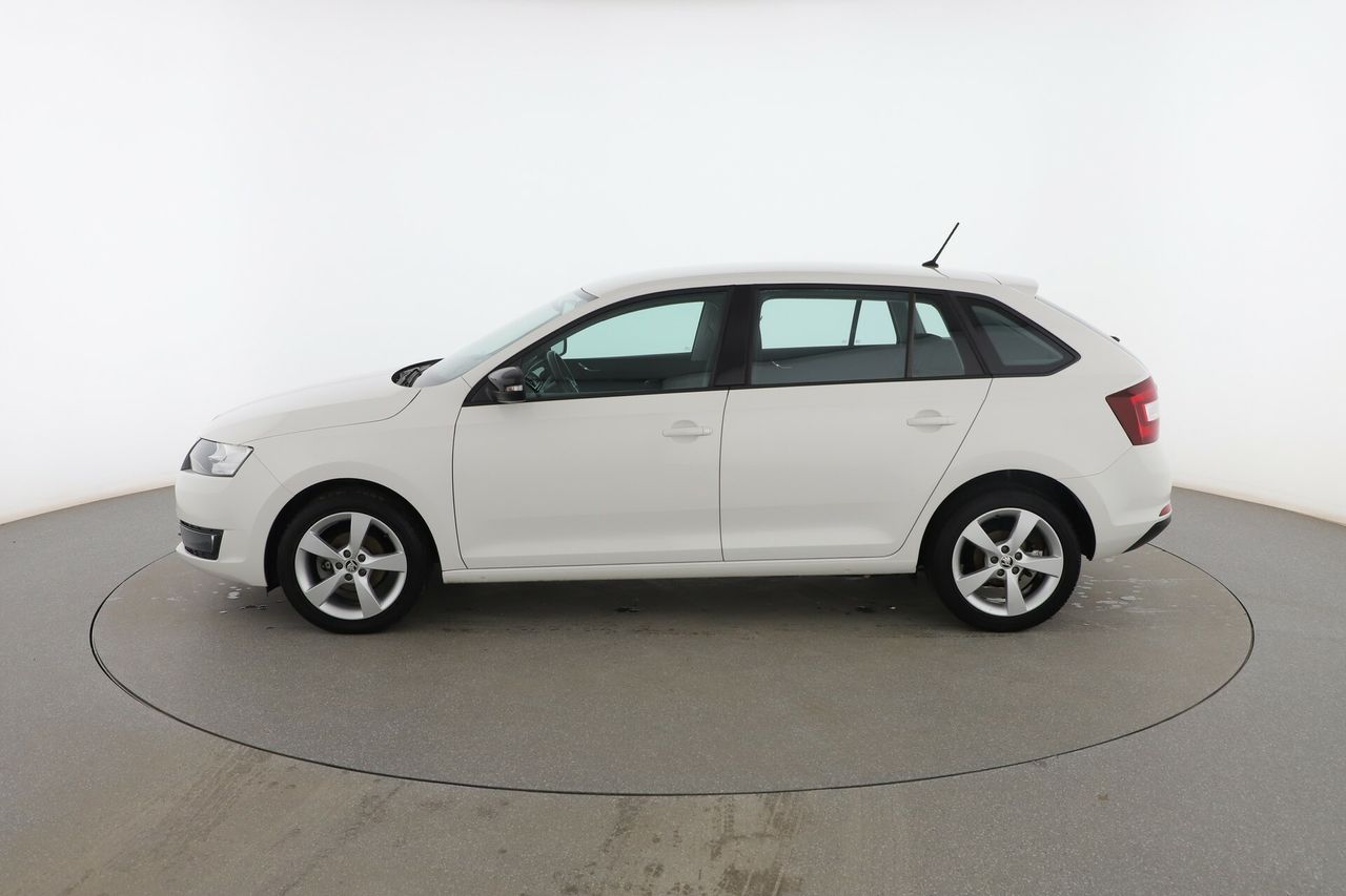 skoda spaceback 2017 / foto grande (3)