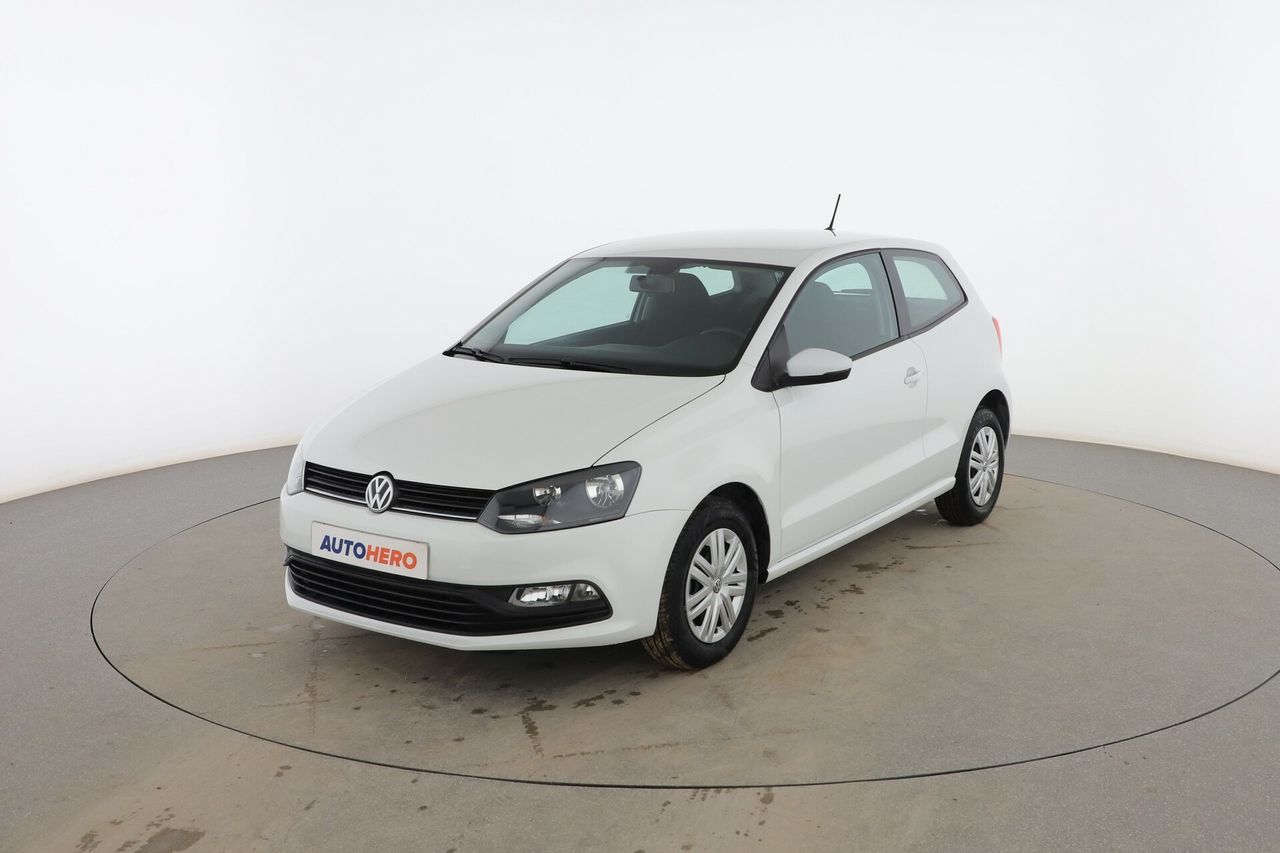 Altavoces en puerta trasera  de segunda mano - volkswagen polo 2015 /