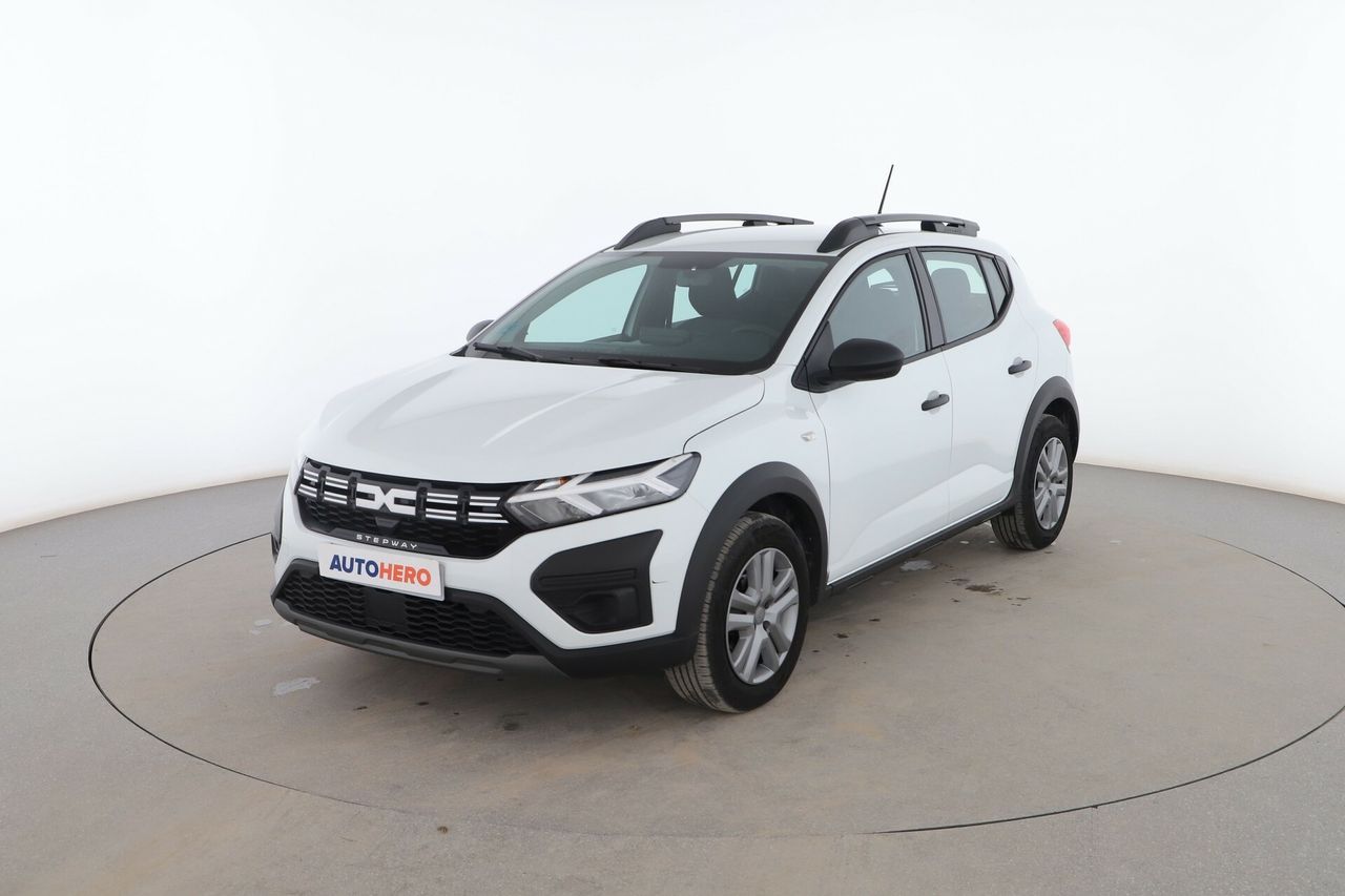 Dacia duster con asiento trasero 2 fila plegable  de segunda mano - dacia sandero 2023 /