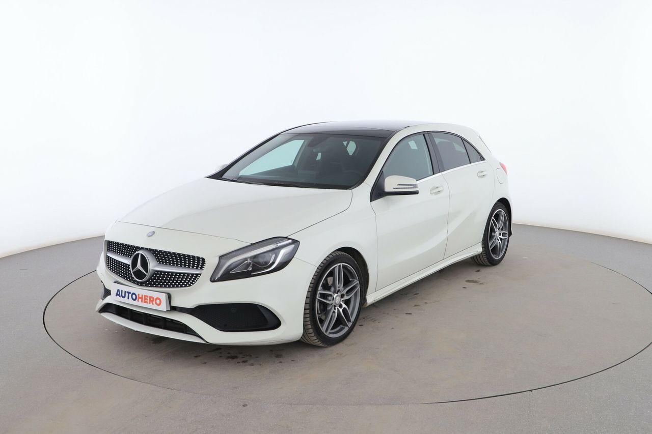 Clase a elevalunas electrico  de segunda mano - mercedes clase a 2017 /
