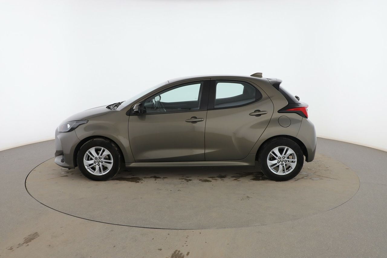 toyota yaris 2021 / foto grande (3)