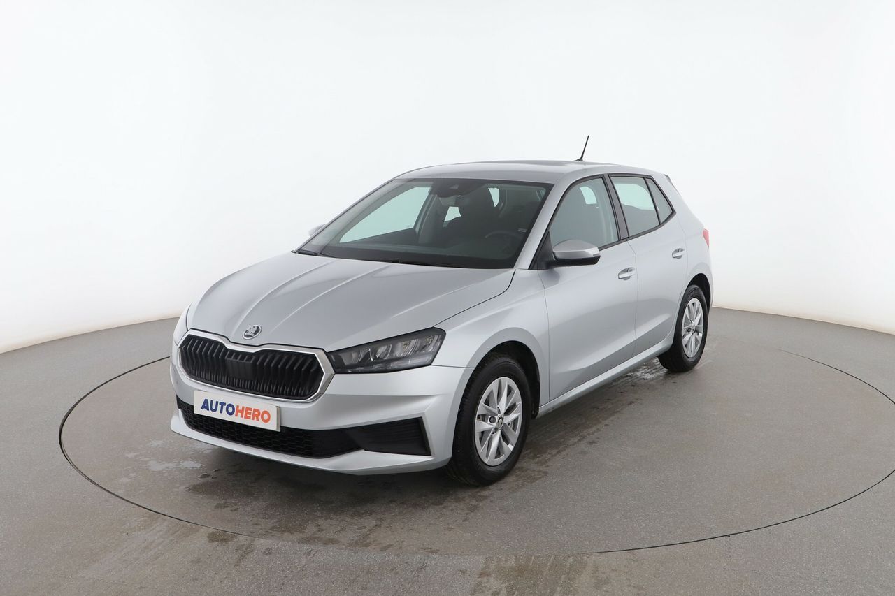 Volvo xc60 con direccion asistida y alarma  de segunda mano - skoda fabia 2021 /