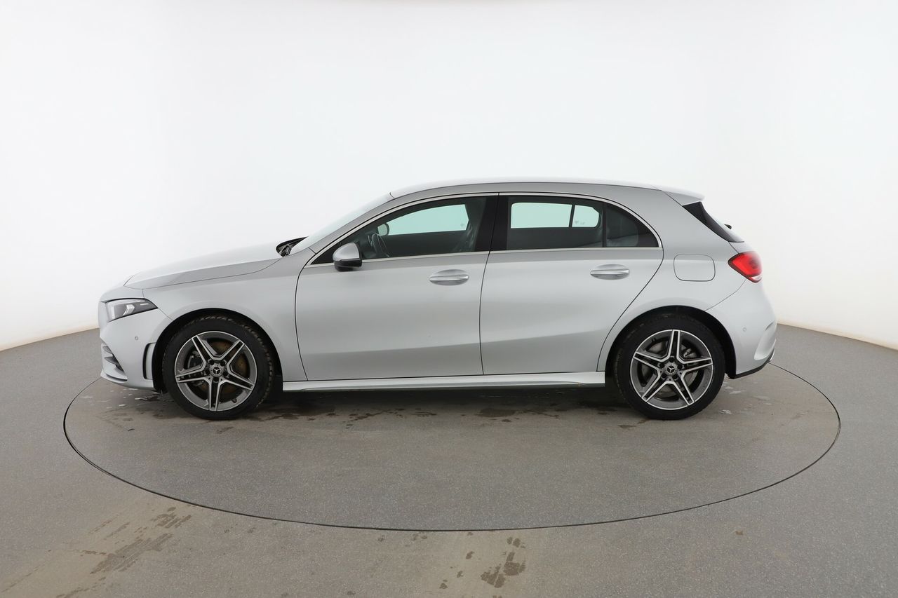mercedes clase a 2021 / foto grande (3)