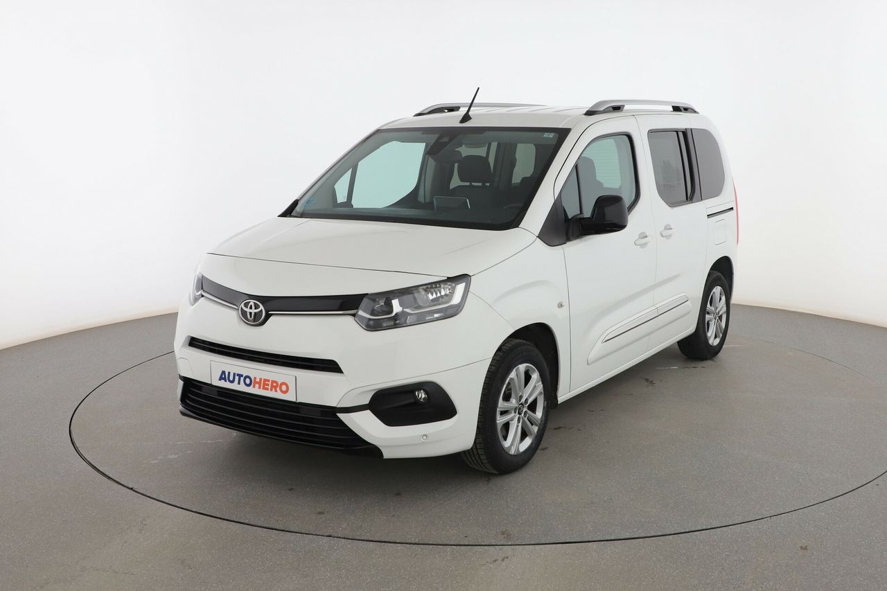 Foto toyota proace city 2022 /