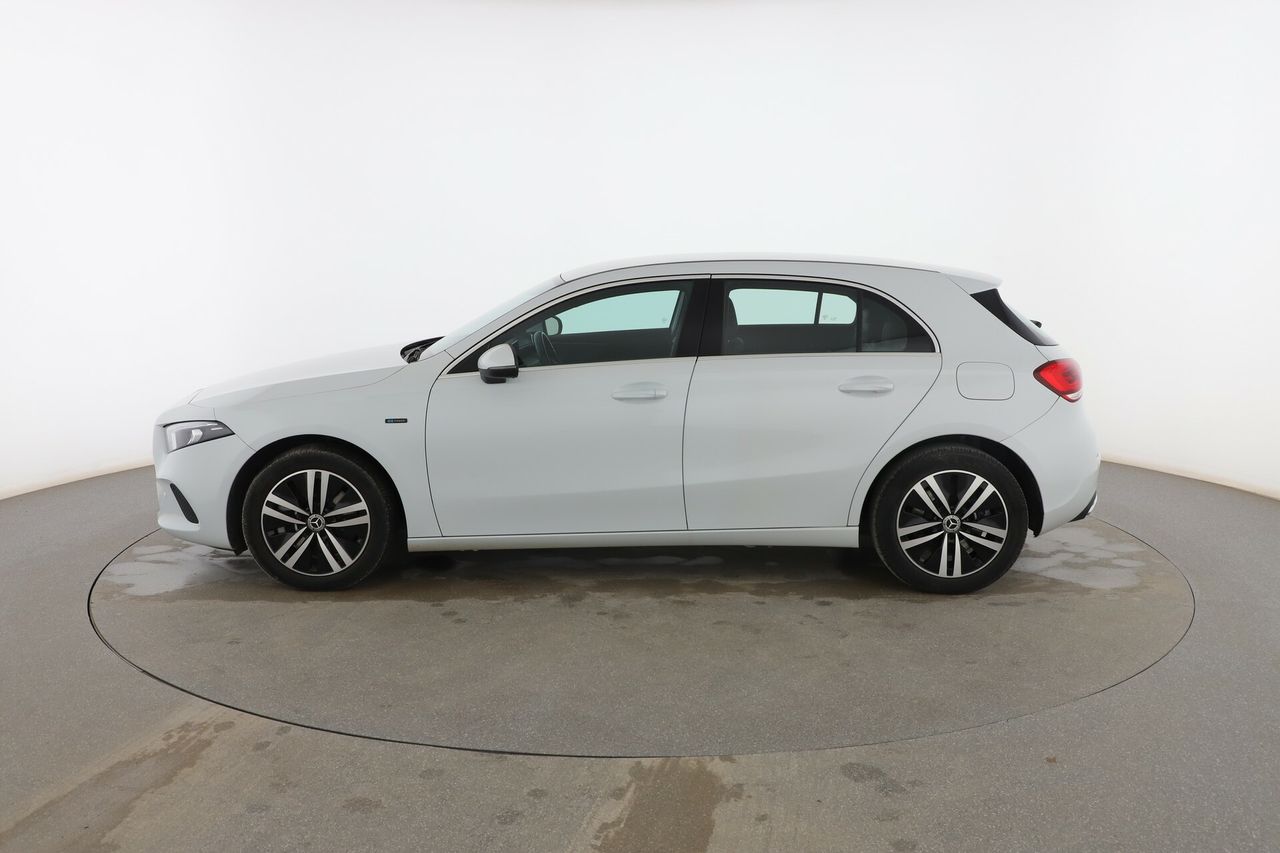 mercedes clase a 2020 / foto grande (3)