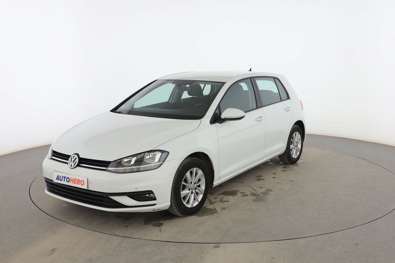 Foto volkswagen golf 2019 /
