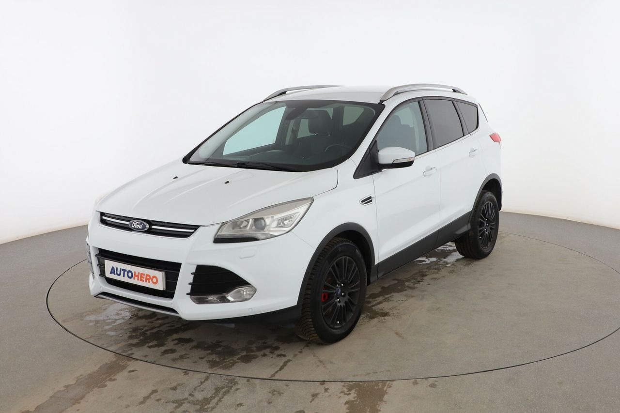 Fiesta 2015 con direccion asistida  de segunda mano - ford kuga 2013 /