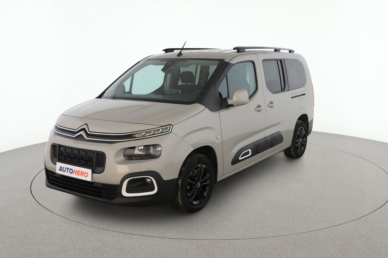 Ssangyong tivoli con ordenador de a bordo  de segunda mano - citroën berlingo 2020 /