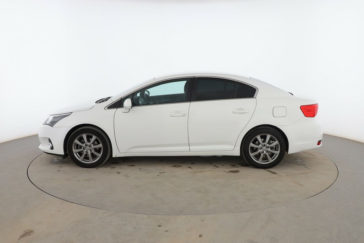 toyota avensis 2013 / foto grande (3)