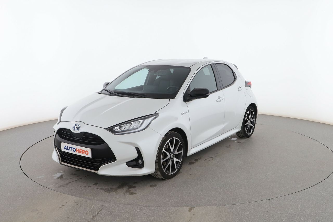 Foto toyota yaris 2021 /