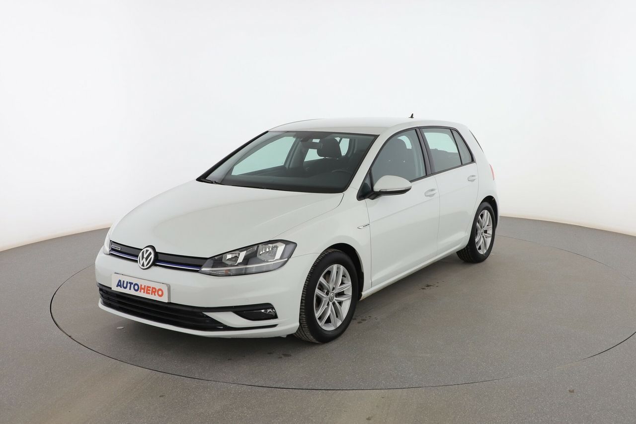 Foto volkswagen golf 2019 /