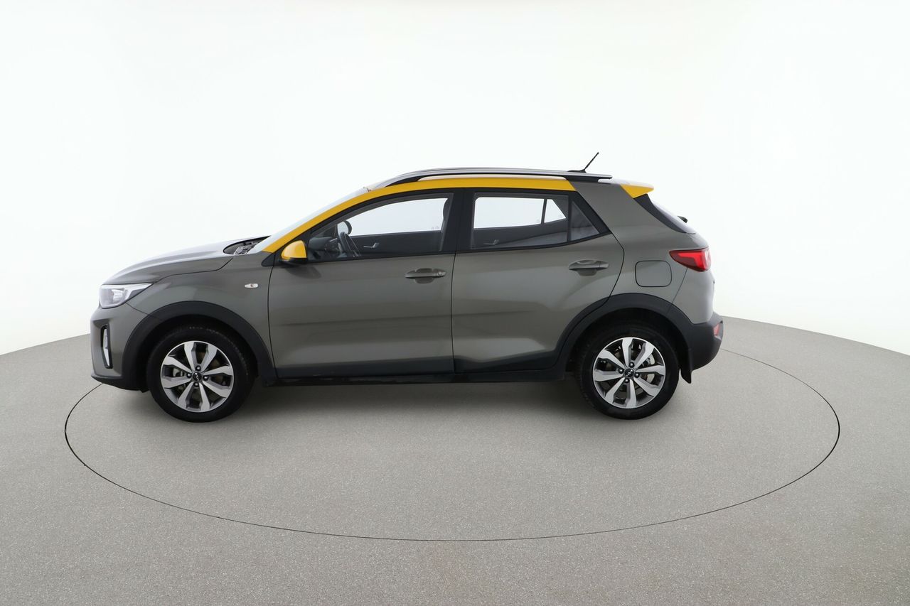 kia stonic 2022 / foto grande (3)