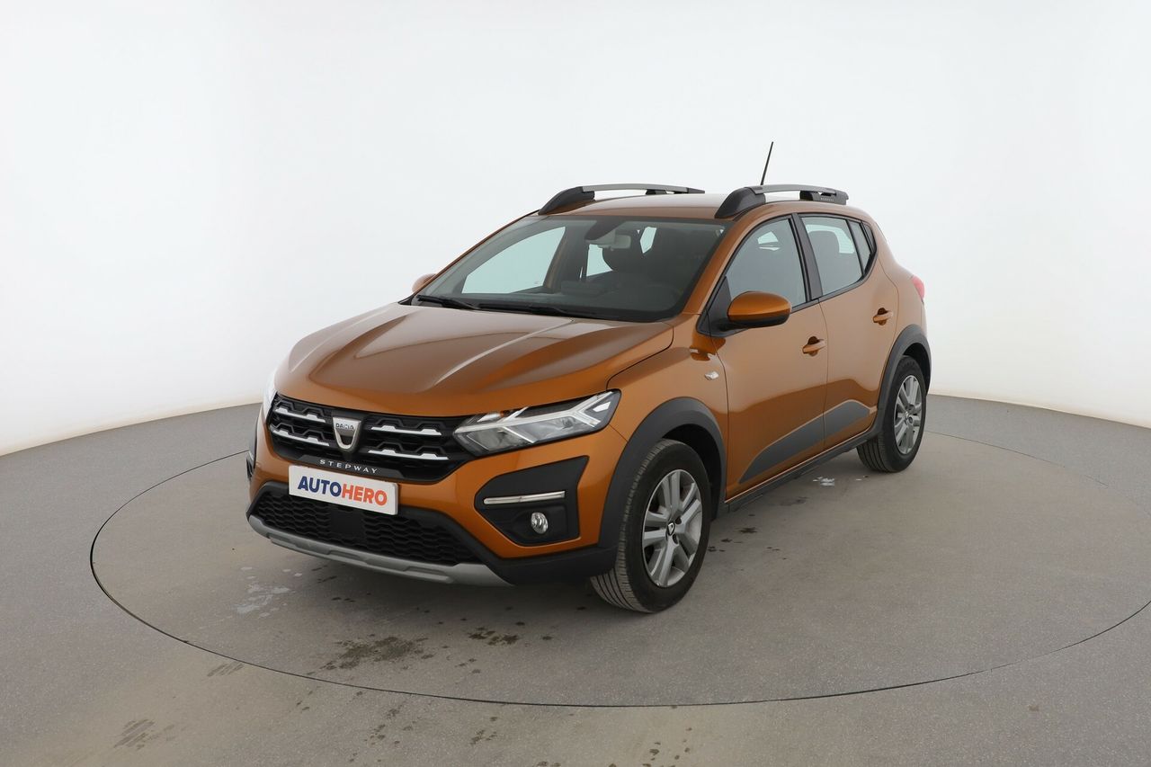 Dacia duster con direccion asistida electrica  de segunda mano - dacia sandero 2021 /