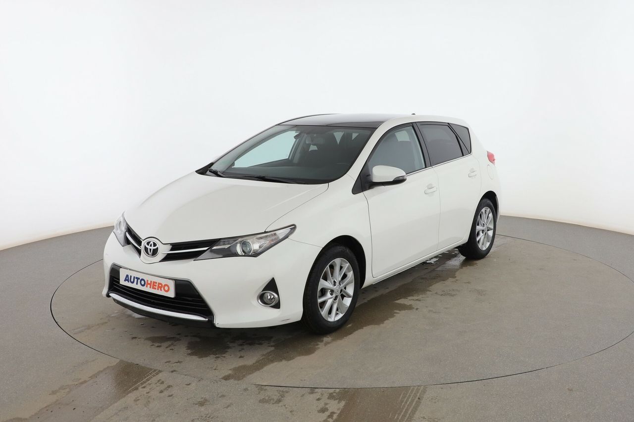 Foto toyota auris 2014 /