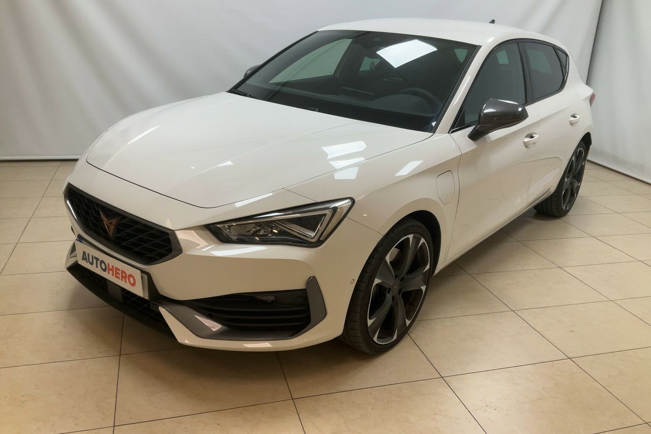 Hyundai i20 led luces conduccion  de segunda mano - cupra león 2021 /