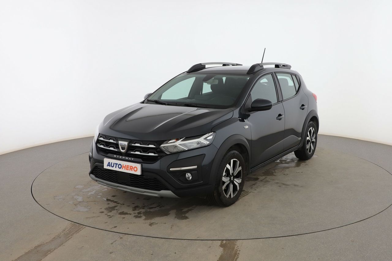 Dacia duster con direccion asistida electrica  de segunda mano - dacia sandero 2021 /