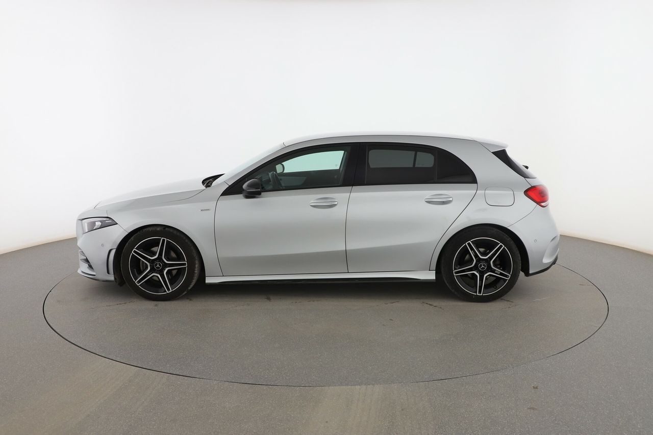 mercedes clase a 2021 / foto grande (3)