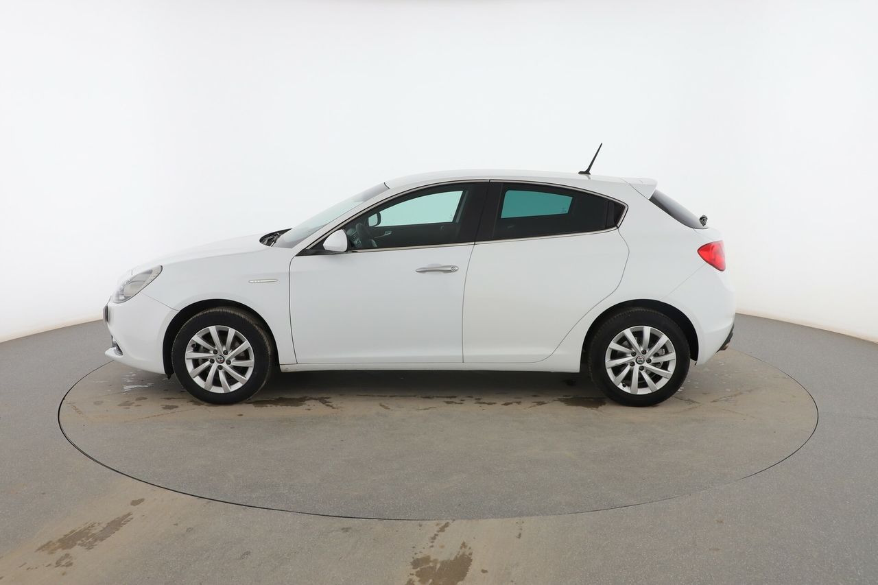 alfa romeo giulietta 2018 / foto grande (3)