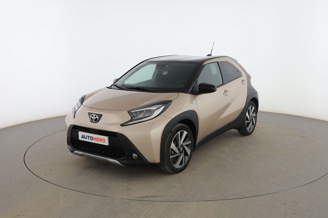 Foto toyota aygo x cross 2024 /