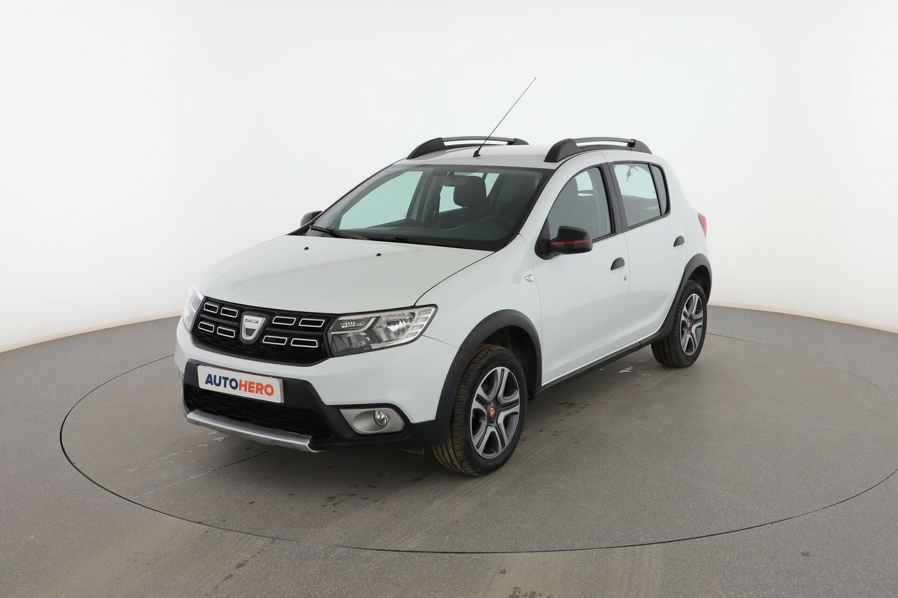 Volkswagen polo con direccion asistida  de segunda mano - dacia sandero 2019 /