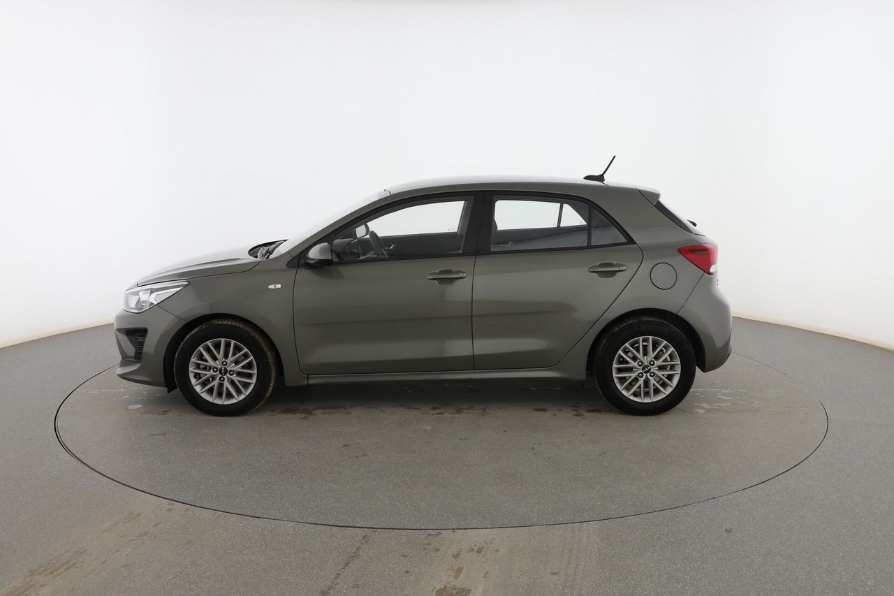 kia rio 2022 / foto grande (3)