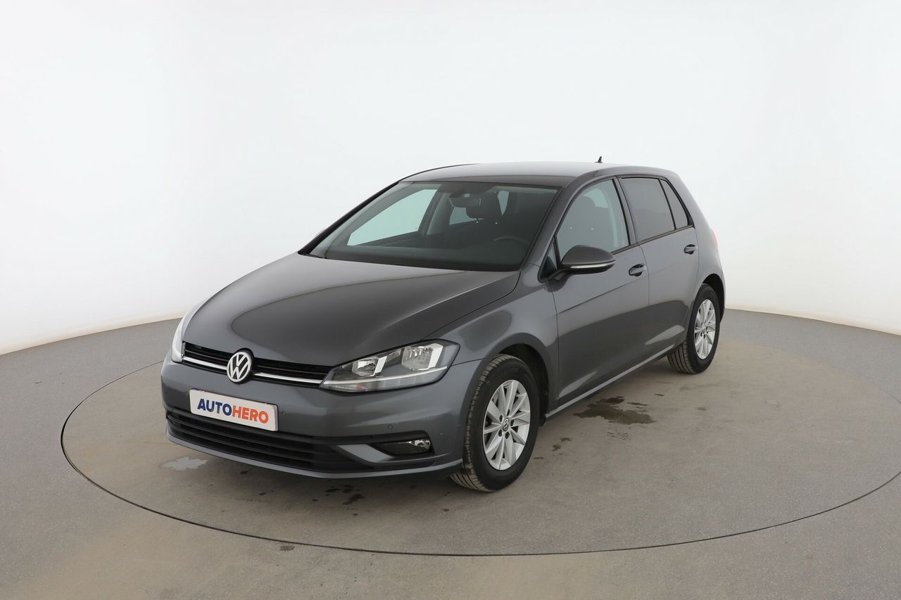 Foto volkswagen golf 2019 /
