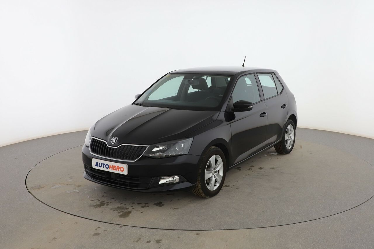 Ferrari roma caracteristicas  de segunda mano - skoda fabia 2016 /