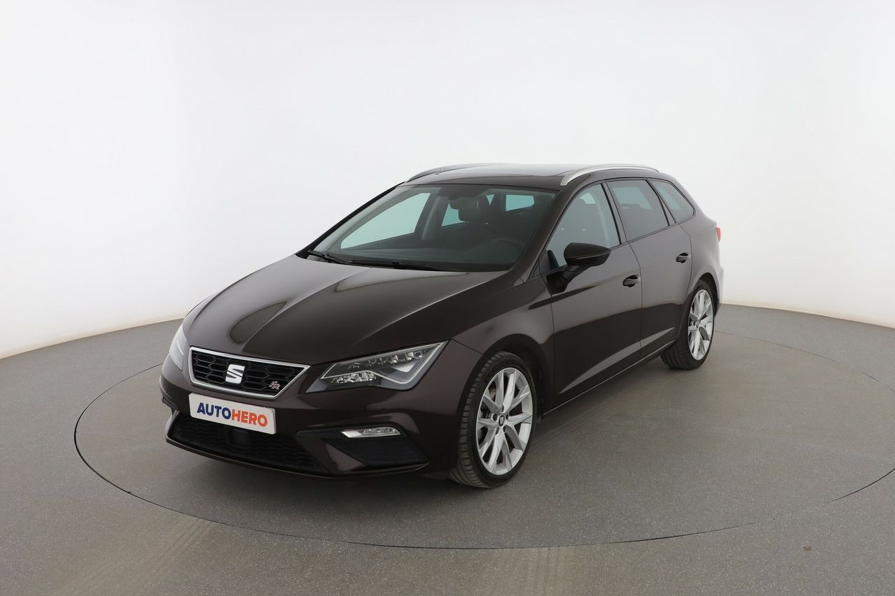 Kona electric con climatizador automatico  de segunda mano - seat leon 2019 /