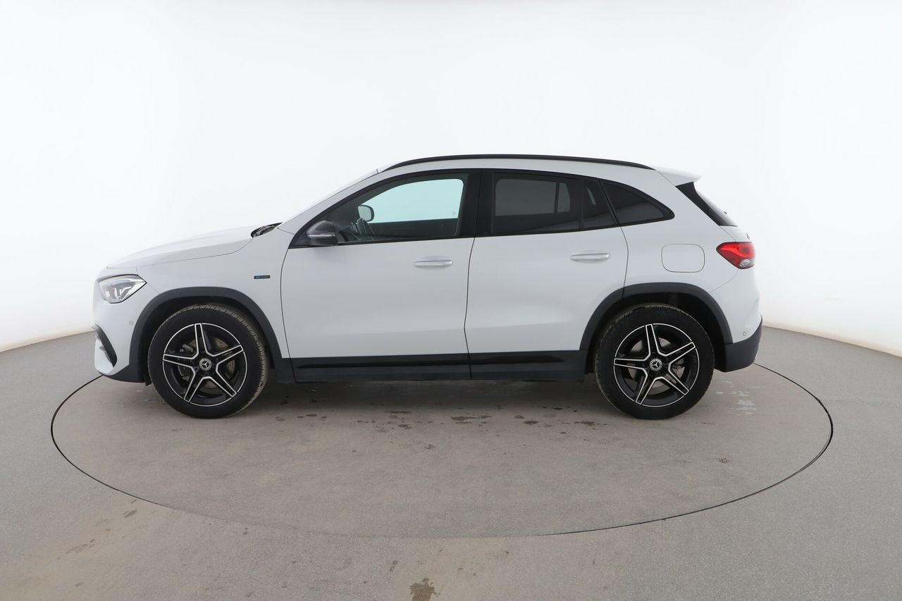 mercedes gla 2020 / foto grande (3)