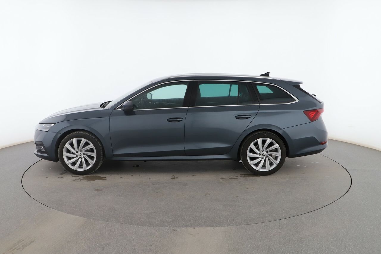 skoda octavia 2021 / foto grande (3)