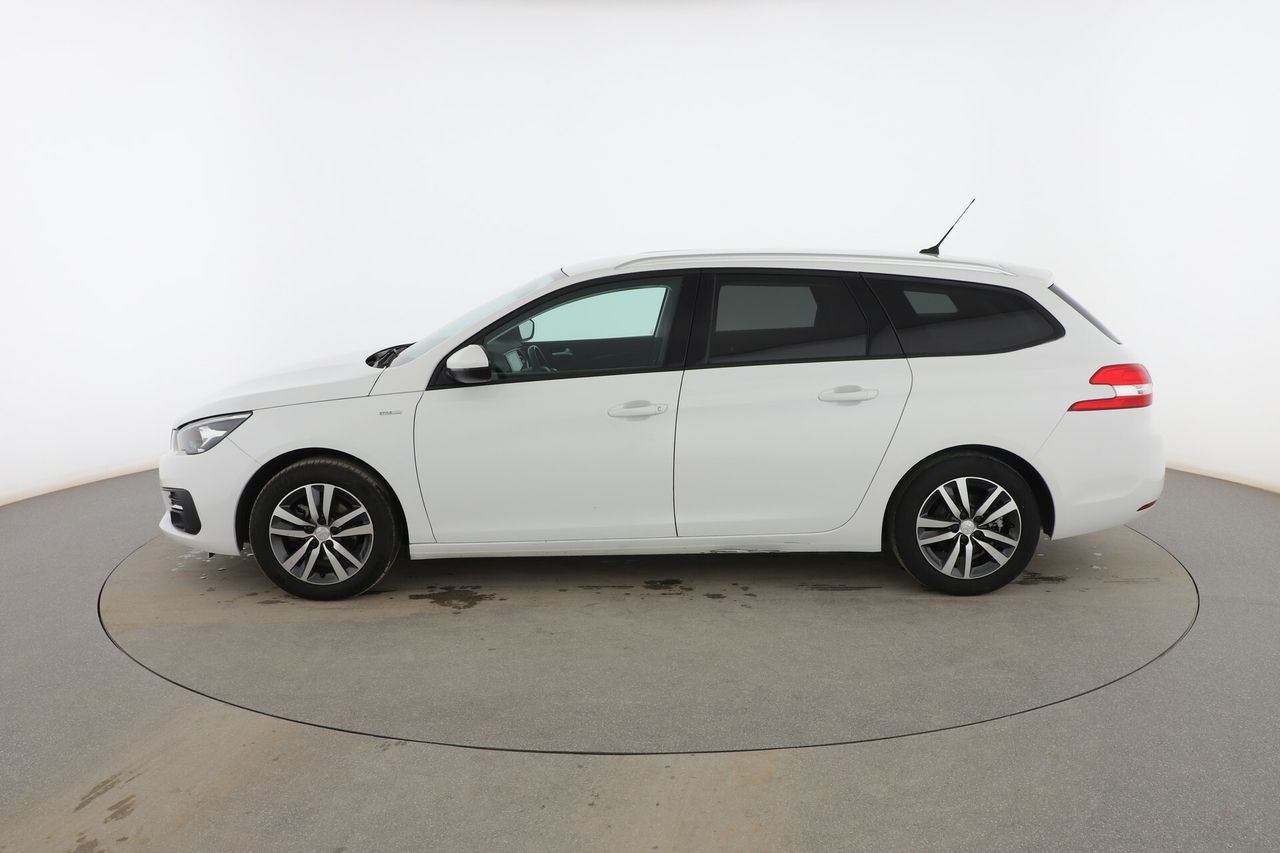 peugeot 308 2021 / foto grande (3)