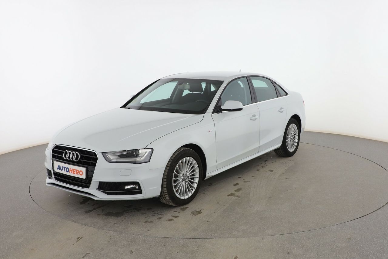 audi a4 2015 /
