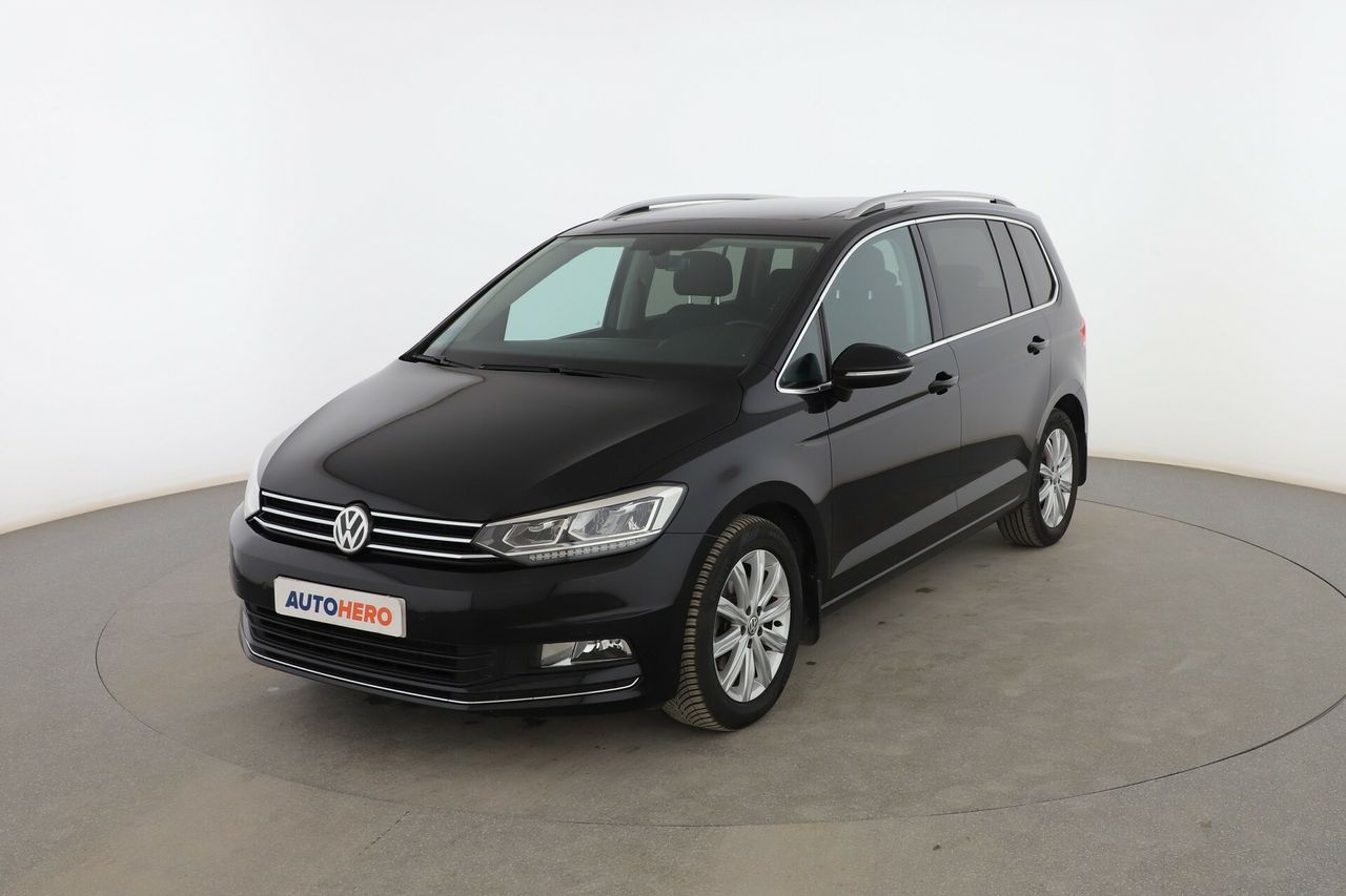 Foto volkswagen touran 2017 /