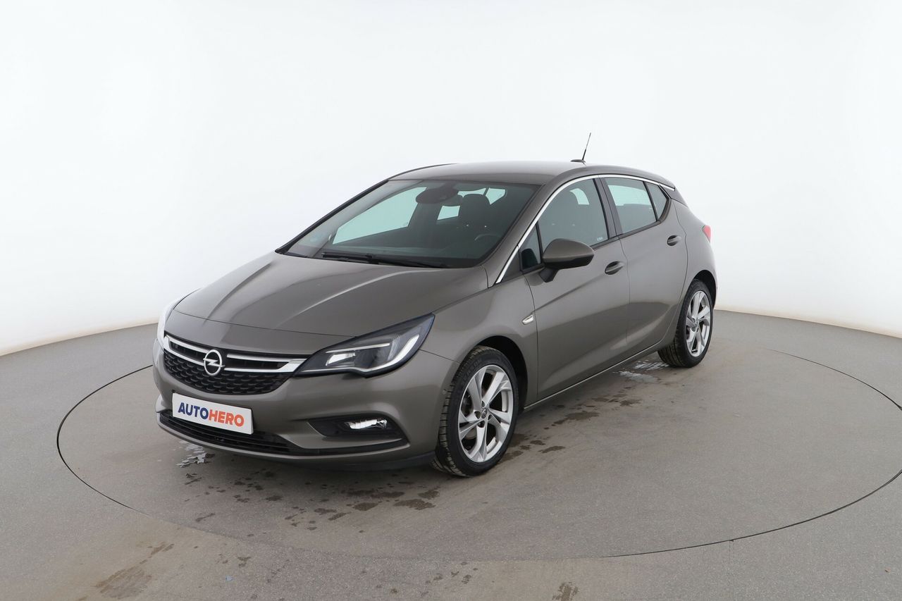 Foto opel astra 2017 /