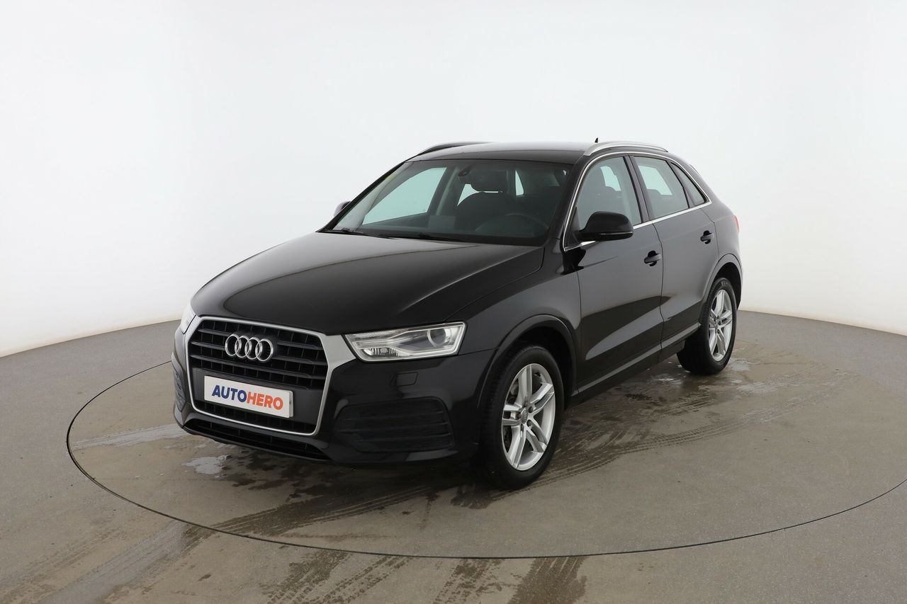 audi q3 2018 /