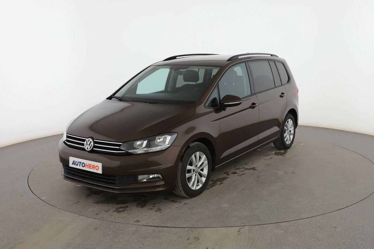 Foto volkswagen touran 2017 /