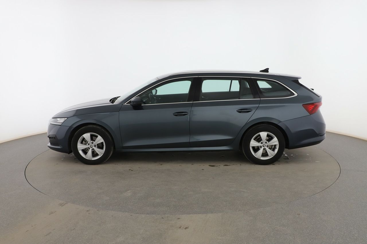 skoda octavia 2021 / foto grande (3)
