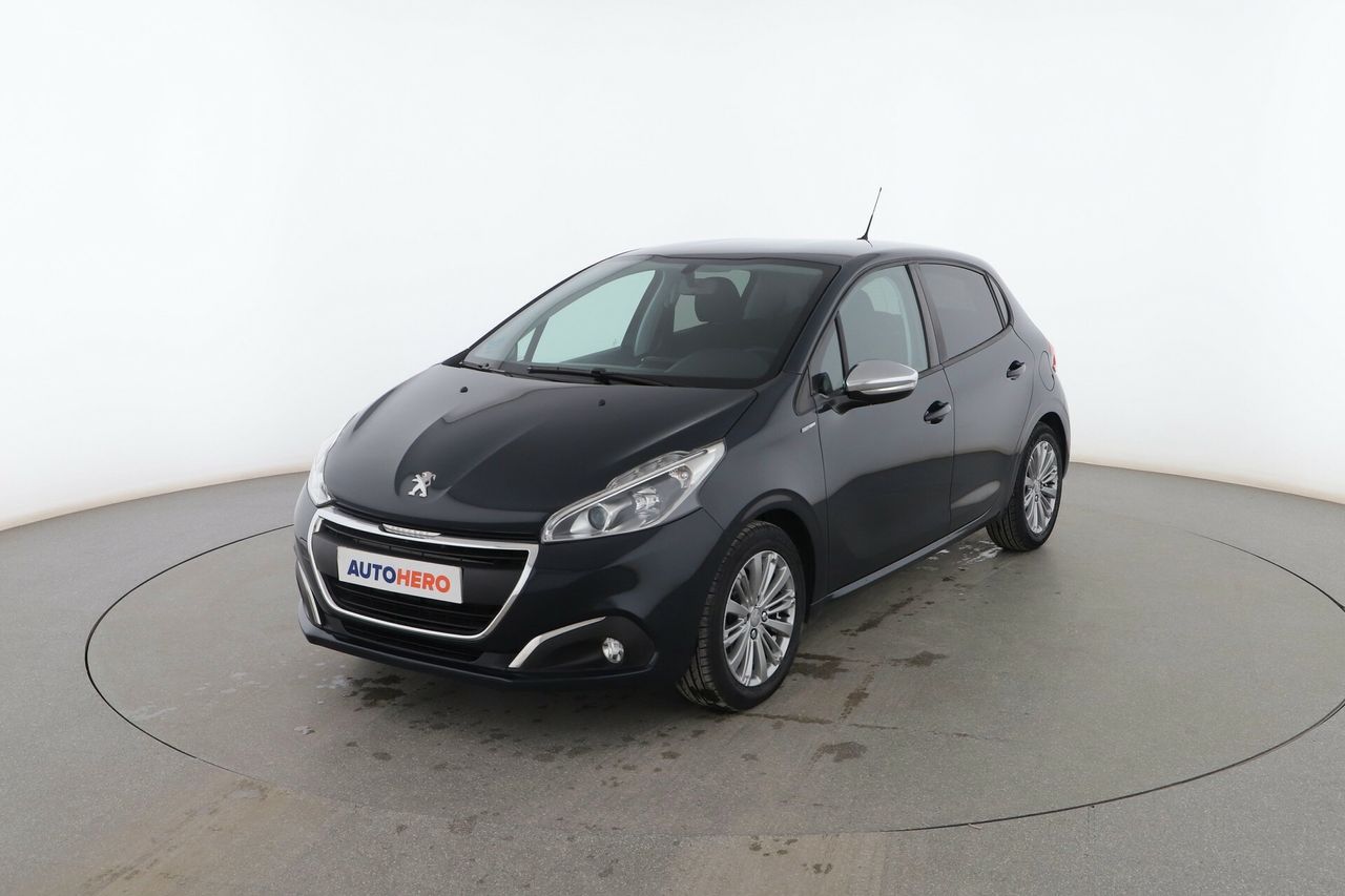 peugeot 208 2018 /