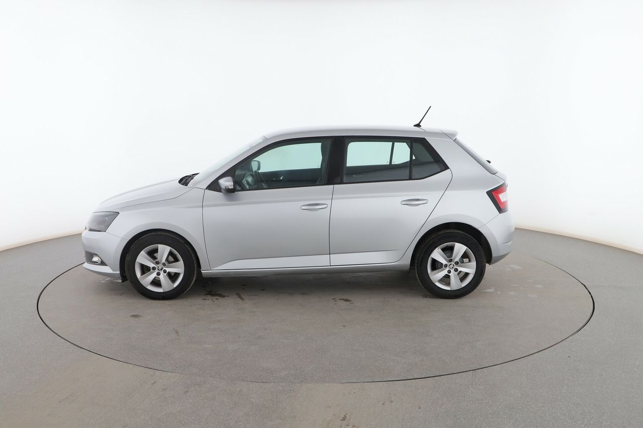 skoda fabia 2016 / foto grande (3)