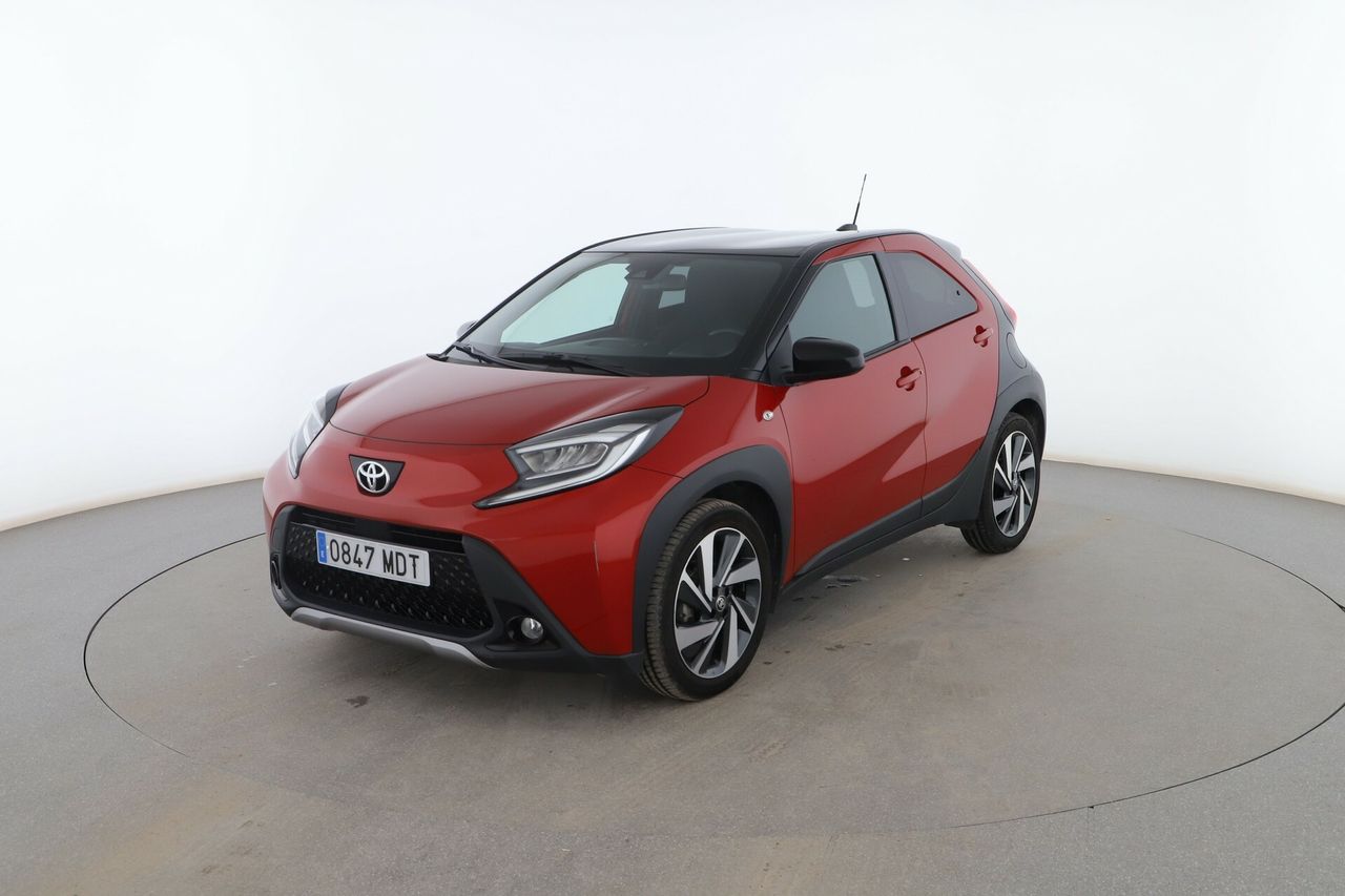 Foto toyota aygo x cross 2023 /