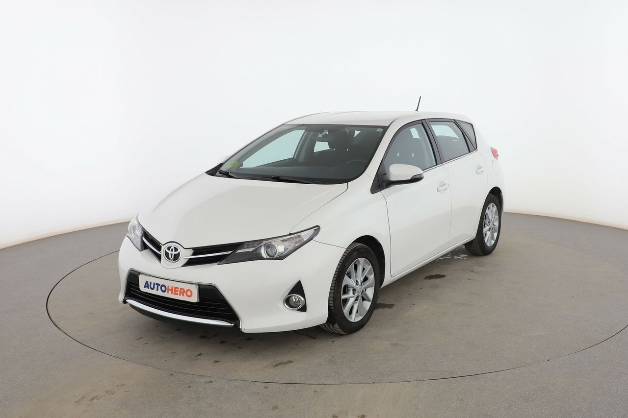 Foto toyota auris 2014 /