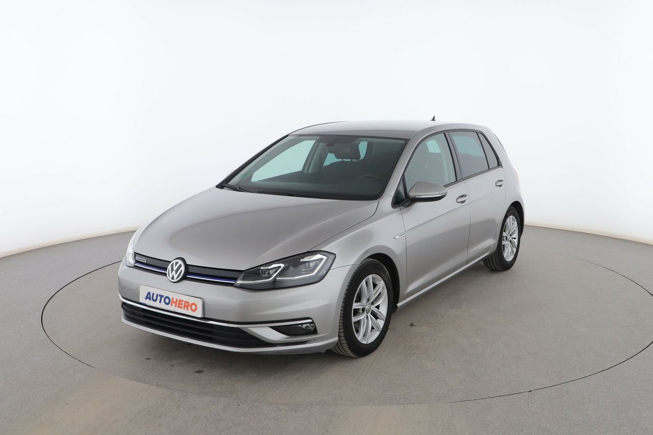 Foto volkswagen golf 2019 /