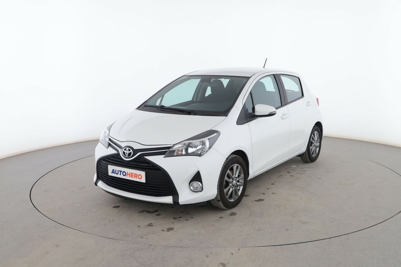 Foto toyota yaris 2015 /